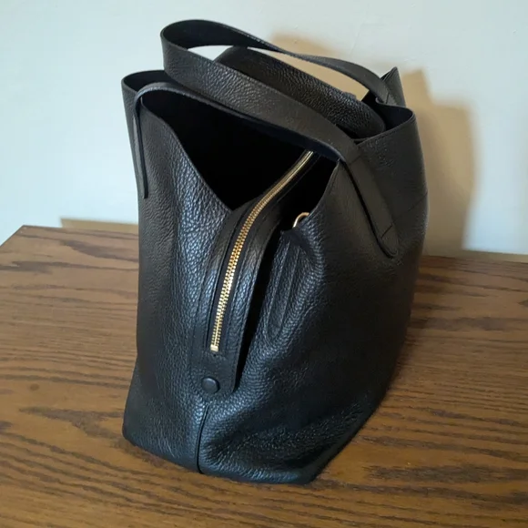 Cuyana Zippered Satchel - Picture 2 of 7